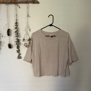 Universal Thread Beige Short Sleeve Tee